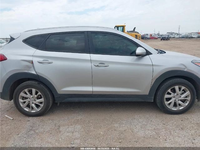 Hyundai Tucson VALUE* ПОДГРЕВ* CARPLAY* KAMEРА - автомобили, коли, обяви за нови и употребявани 10