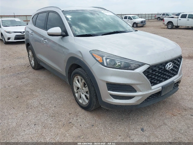 Hyundai Tucson VALUE* ПОДГРЕВ* CARPLAY* KAMEРА - автомобили, коли, обяви за нови и употребявани 2