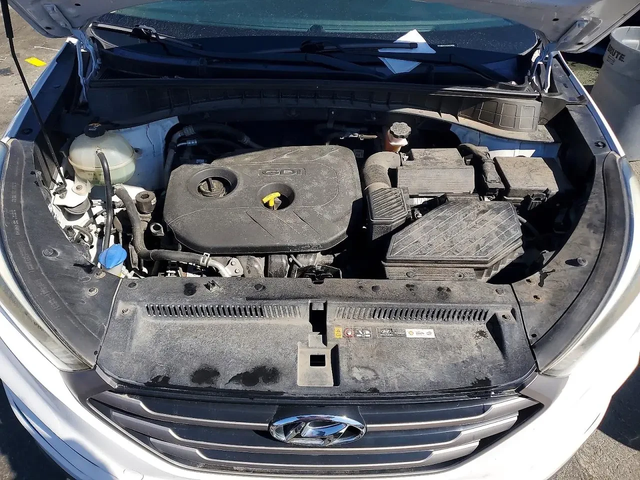 Hyundai Tucson SE - автомобили, коли, обяви за нови и употребявани 10