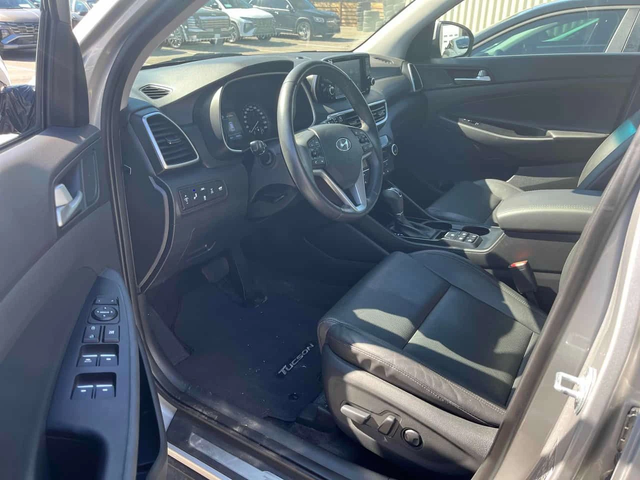 Hyundai Tucson * Luxury * 360 * PANO * ПОДГРЕВ - автомобили, коли, обяви за нови и употребявани 4