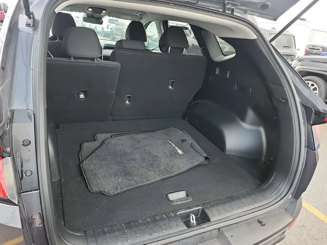Hyundai Tucson * Awd Preferred * CARFAX * ПРЕФЕКТНО СЕРВИЗИРАНА * - автомобили, коли, обяви за нови и употребявани 11