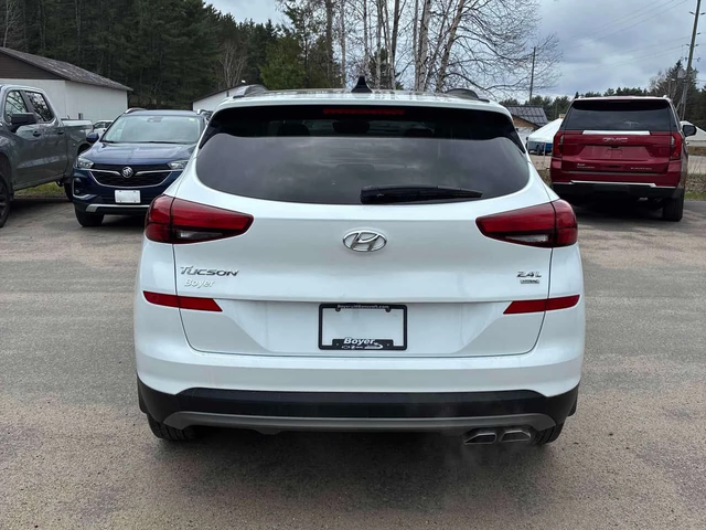 Hyundai Tucson * Luxury * ПОДГРЕВ * ПАНОРАМА * КЛИП НА МОТОРА - автомобили, коли, обяви за нови и употребявани 4