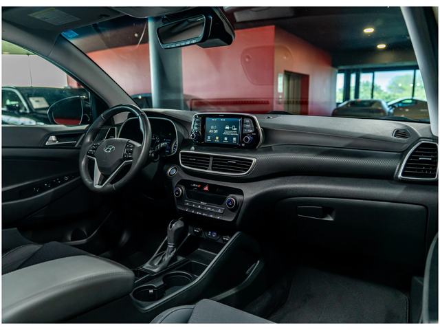 Hyundai Tucson Hyundai Tucson  - автомобили, коли, обяви за нови и употребявани 16