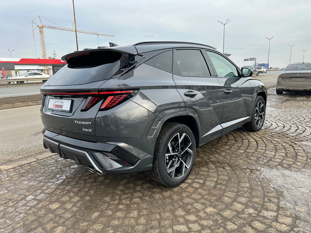 Hyundai Tucson Model-2025/Hibrid-239ps/N-line/Sitze Paket - автомобили, коли, обяви за нови и употребявани 7