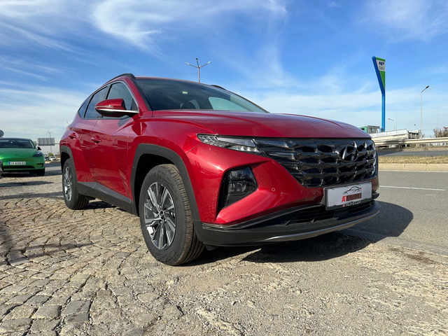 Hyundai Tucson 1.6T - автомобили, коли, обяви за нови и употребявани 0