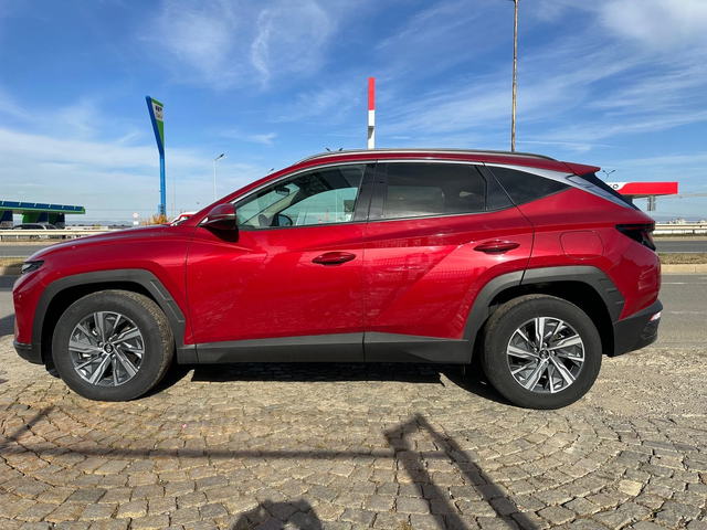 Hyundai Tucson 1.6T - автомобили, коли, обяви за нови и употребявани 3