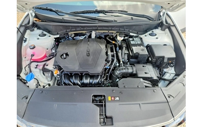 Hyundai Tucson SE - автомобили, коли, обяви за нови и употребявани 11