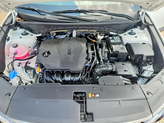 Hyundai Tucson SE - автомобили, коли, обяви за нови и употребявани 11
