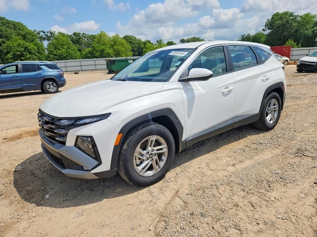 Hyundai Tucson SE - автомобили, коли, обяви за нови и употребявани 2