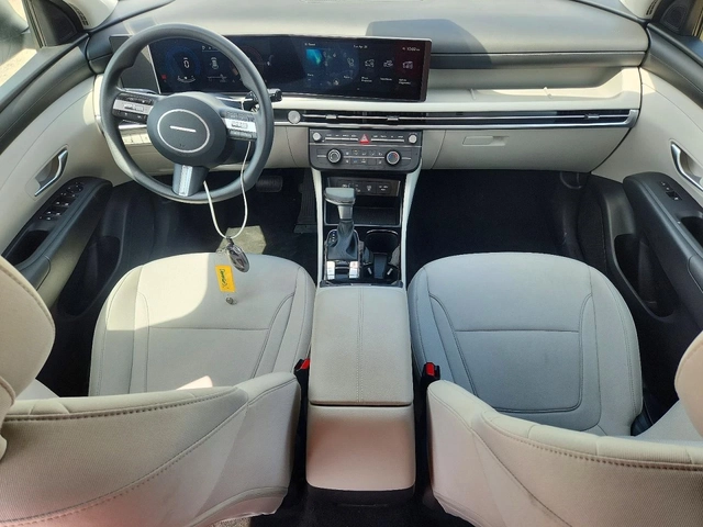 Hyundai Tucson SE - автомобили, коли, обяви за нови и употребявани 7