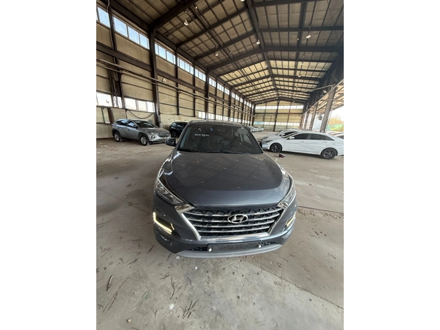 Hyundai Tucson 2.0 CRDI 4x4 - OЧАКВАН ВНОС - автомобили, коли, обяви за нови и употребявани 0