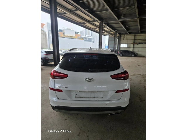 Hyundai Tucson 2.0 CRDI - ОЧАКВАН ВНОС - автомобили, коли, обяви за нови и употребявани 2