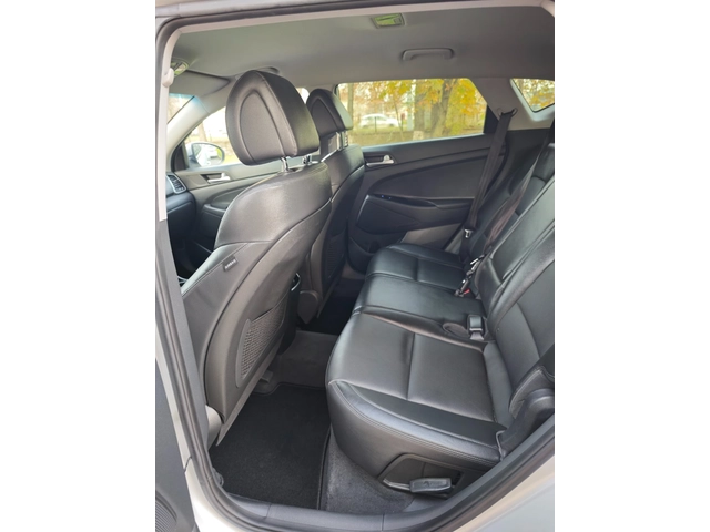 Hyundai Tucson 2.0 CRDI 4x4 - ПРОМОЦИЯ ! - автомобили, коли, обяви за нови и употребявани 16