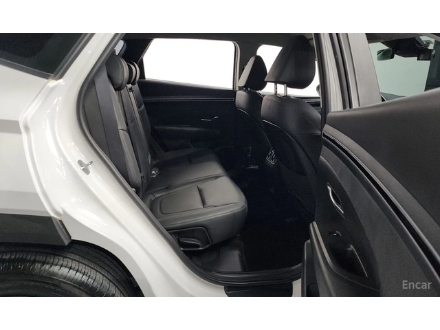 Hyundai Tucson 1.6T Premium 4x4* ПОДГРЕВ* ОБДУХВАНЕ* КАМЕРА* - автомобили, коли, обяви за нови и употребявани 13