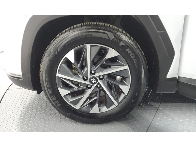 Hyundai Tucson 1.6T Premium 4x4* ПОДГРЕВ* ОБДУХВАНЕ* КАМЕРА* - автомобили, коли, обяви за нови и употребявани 4