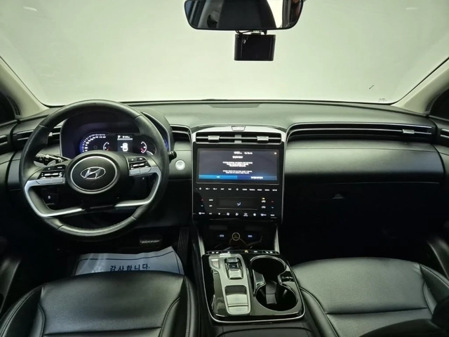 Hyundai Tucson 2.0 CRDi Premium | Smart Key - автомобили, коли, обяви за нови и употребявани 4