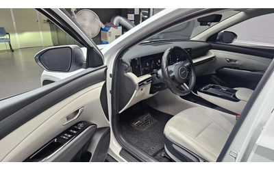 Hyundai Tucson PREMIUM 4WD * ОБДУХ * DIS * KAMEPA - автомобили, коли, обяви за нови и употребявани 10