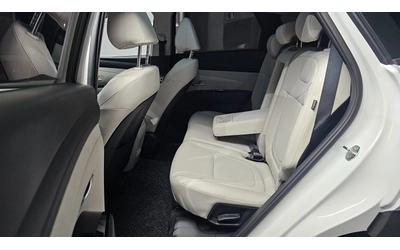 Hyundai Tucson PREMIUM 4WD * ОБДУХ * DIS * KAMEPA - автомобили, коли, обяви за нови и употребявани 12