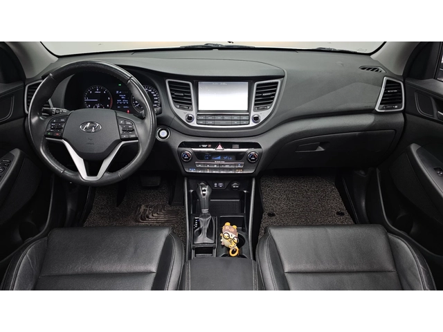 Hyundai Tucson 4WD Modern (Model 2018) - автомобили, коли, обяви за нови и употребявани 2