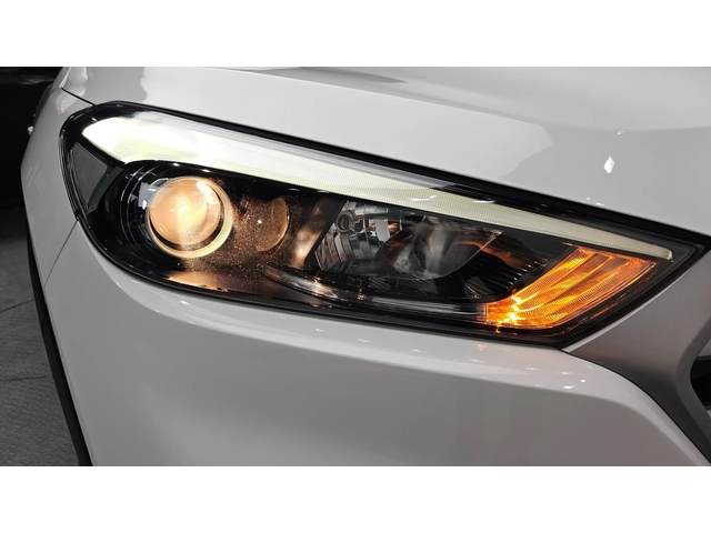 Hyundai Tucson 4WD Modern (Model 2018) - автомобили, коли, обяви за нови и употребявани 6
