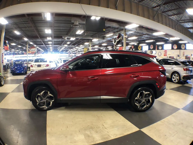 Hyundai Tucson ULTIMATE AWD LEATHER PAN/ROOF NAV B/SPOT CAMERA All Wheel Drive - автомобили, коли, обяви за нови и употребявани 3