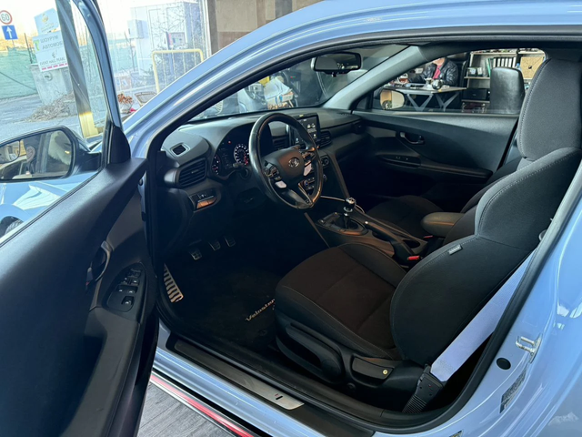 Hyundai Veloster VELOSTER N 2.0T ЛИЗИНГ БЕЗ ПЪРВОНАЧАЛНА ВНОСКА - автомобили, коли, обяви за нови и употребявани 4