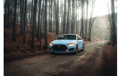 hyundai-veloster - 1