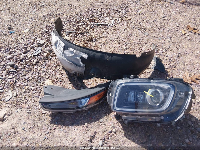 Hyundai Venue 1.6L I-4 DOHC, VVT, 121HP Front Wheel Drive - автомобили, коли, обяви за нови и употребявани 11