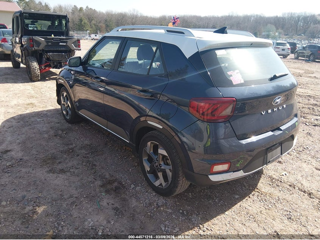 Hyundai Venue 1.6L I-4 DOHC, VVT, 121HP Front Wheel Drive - автомобили, коли, обяви за нови и употребявани 2