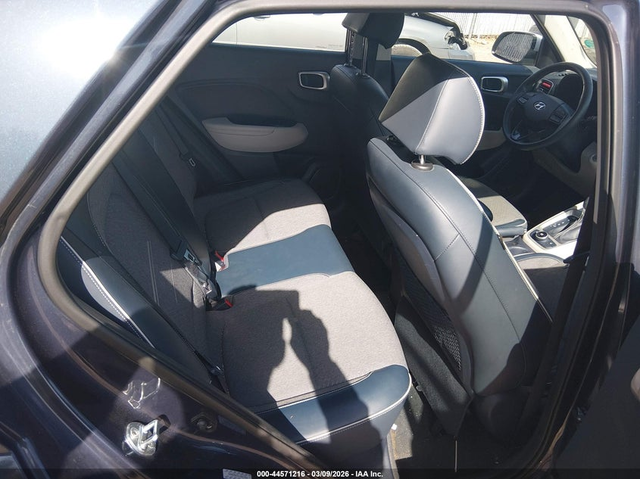 Hyundai Venue 1.6L I-4 DOHC, VVT, 121HP Front Wheel Drive - автомобили, коли, обяви за нови и употребявани 7