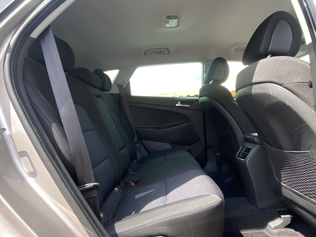 HYUNDAY TUCSON 1.7D AUTOMATIC - автомобили, коли, обяви за нови и употребявани 14