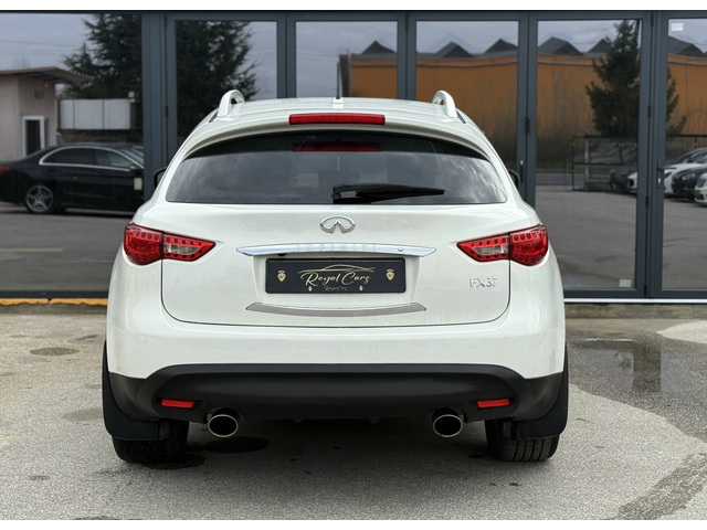 Infiniti Fx 37 Подгряване/Обдухване/Камера / - автомобили, коли, обяви за нови и употребявани 5