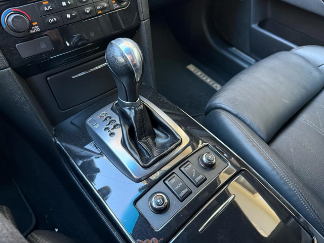 Infiniti Fx 37 S / ГАЗОВ ИНЖЕКЦИОН - автомобили, коли, обяви за нови и употребявани 11