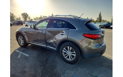 infiniti-fx35-3-5l-6-rear-wheel-drive - 2