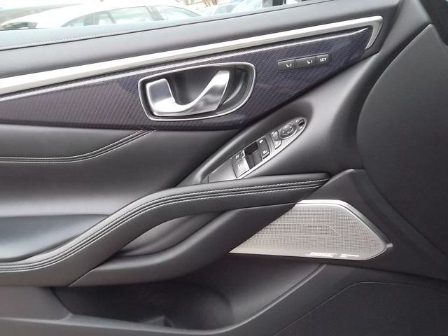 Infiniti Q 60 S - автомобили, коли, обяви за нови и употребявани 8