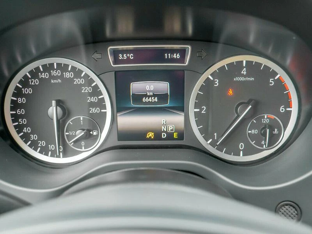 Infiniti Q30 2.2d AWD - автомобили, коли, обяви за нови и употребявани 10