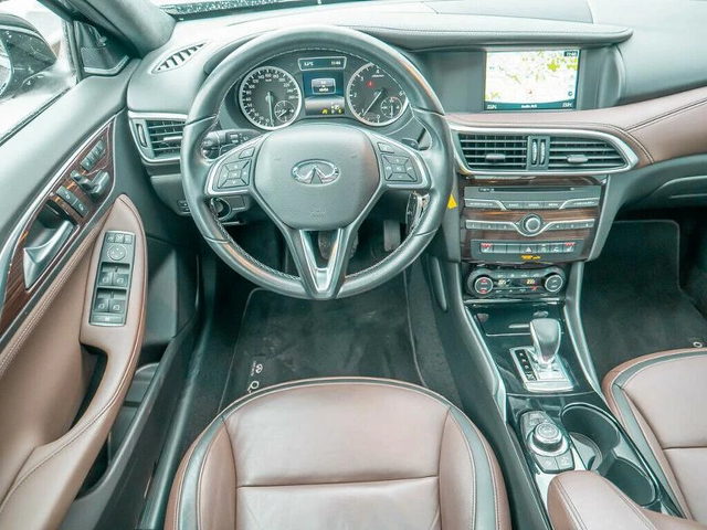 Infiniti Q30 2.2d AWD - автомобили, коли, обяви за нови и употребявани 6