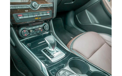 Infiniti Q30 2.2d AWD - автомобили, коли, обяви за нови и употребявани 9