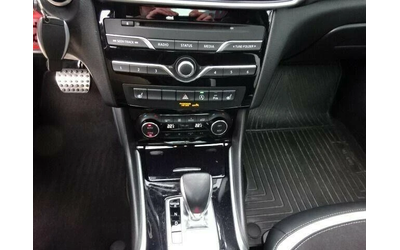 Infiniti Q30 2.2d AWD Sport - автомобили, коли, обяви за нови и употребявани 11