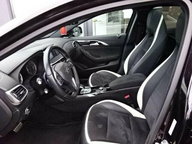 Infiniti Q30 2.2d AWD Sport - автомобили, коли, обяви за нови и употребявани 2