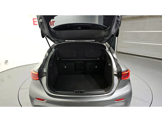 Infiniti Q30 2.0 Essential - автомобили, коли, обяви за нови и употребявани 16