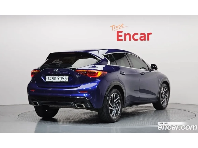 Infiniti Q30 2.0t GALLERY WHITE * БЯЛА КОЖА * ПАНОРАМА * 2КЛЮЧА - автомобили, коли, обяви за нови и употребявани 9