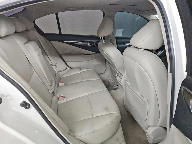 Infiniti Q50 - автомобили, коли, обяви за нови и употребявани 9