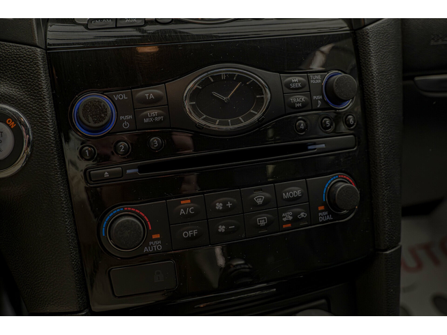 Infinity FX30 SD/Дистроник/Lane Assist/Камера 360/Обдухване - автомобили, коли, обяви за нови и употребявани 11