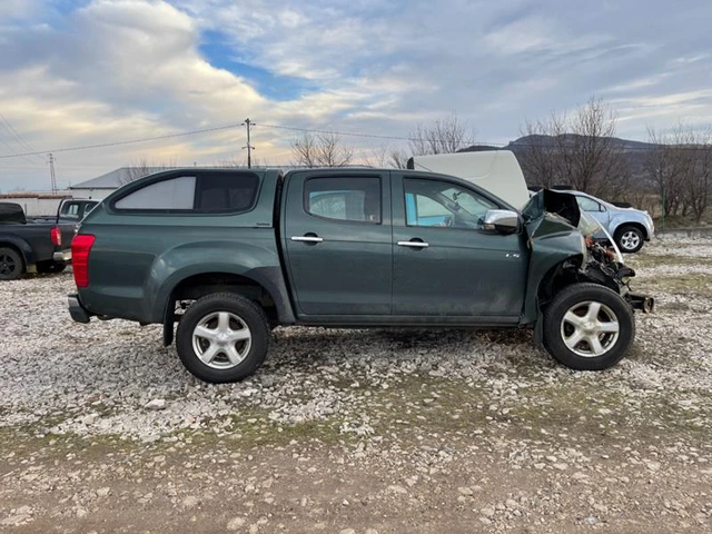 Isuzu D-max 2.5TDi 163к.с. на части - автомобили, коли, обяви за нови и употребявани 3