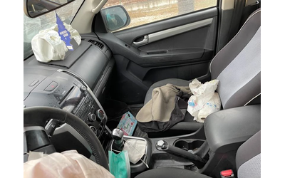 Isuzu D-max 2.5TDi 163к.с. на части - автомобили, коли, обяви за нови и употребявани 6