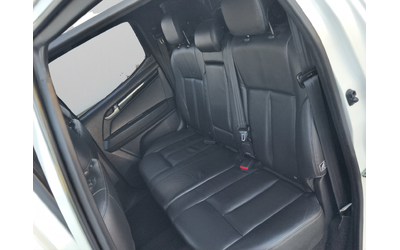 Isuzu D MAX 4x4 2.5 AT E5 - автомобили, коли, обяви за нови и употребявани 11