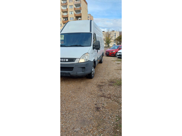Iveco 35c13 2.3 jtd клима макси - автомобили, коли, обяви за нови и употребявани 2