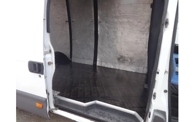 Iveco 35c13 35C13  КАТ. * Б* - автомобили, коли, обяви за нови и употребявани 8