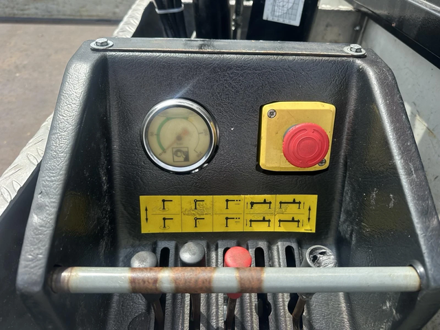 Iveco 35c15 Кран - автомобили, коли, обяви за нови и употребявани 7